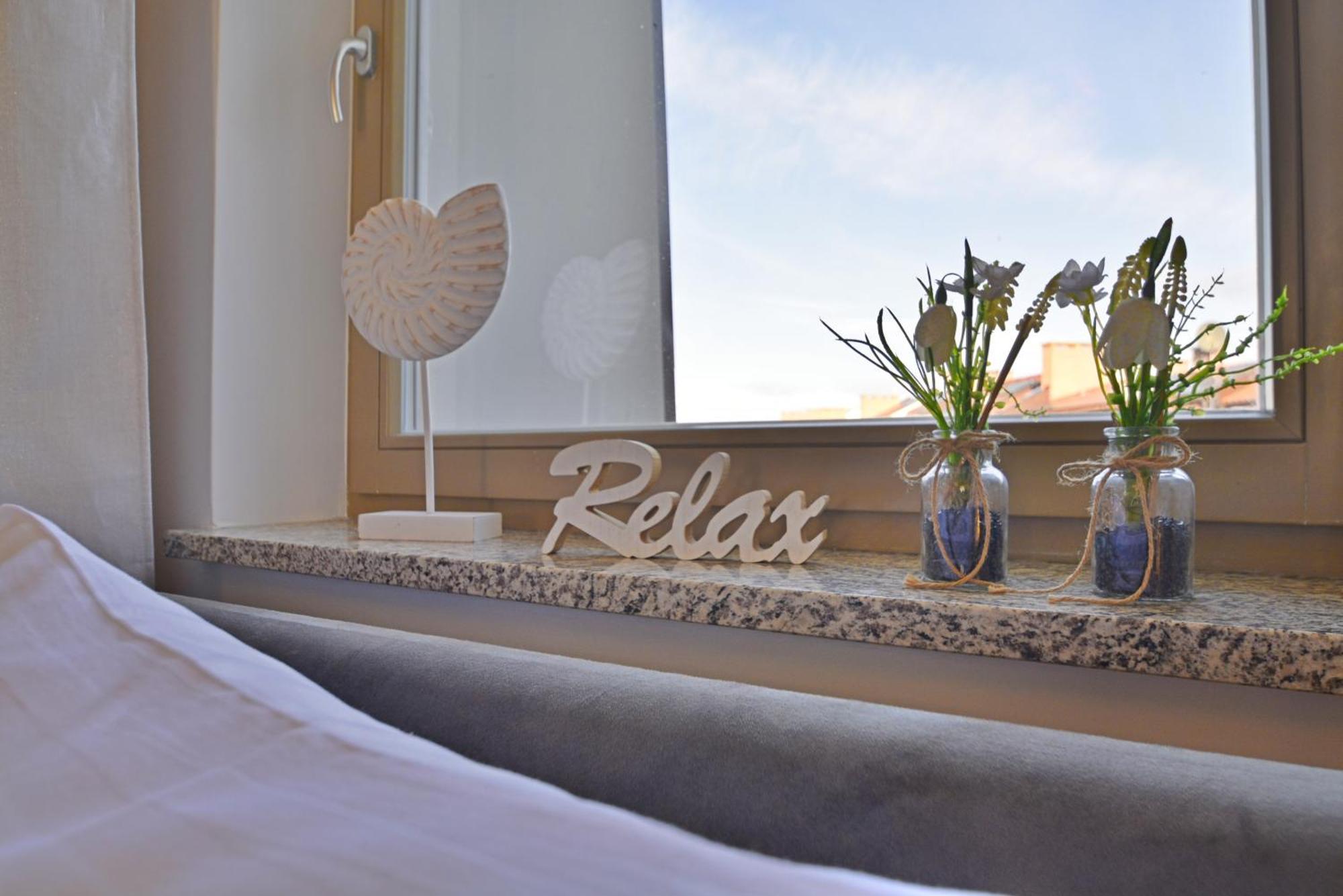 Apartamenty Bryza - Kwartal Rozy Wiatrow - Garaz ชวีโนวิชแจ ภายนอก รูปภาพ